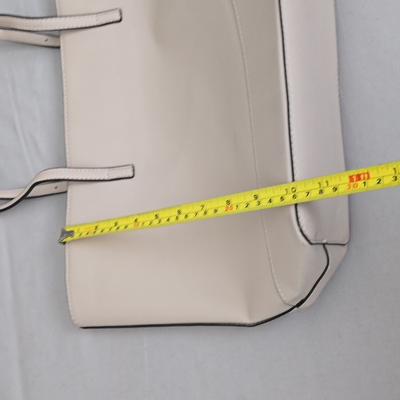 Guess Pale Pink Leather Tote - Picture 5 of 8